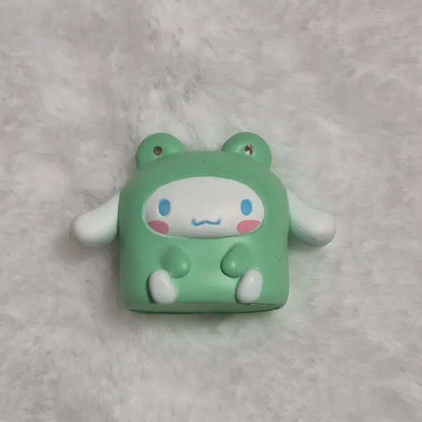 [BUNJANG] Sanrio Cinnamoroll Mini Animal Gacha Figure / 시나모롤 미니 애니멀 가챠피규어