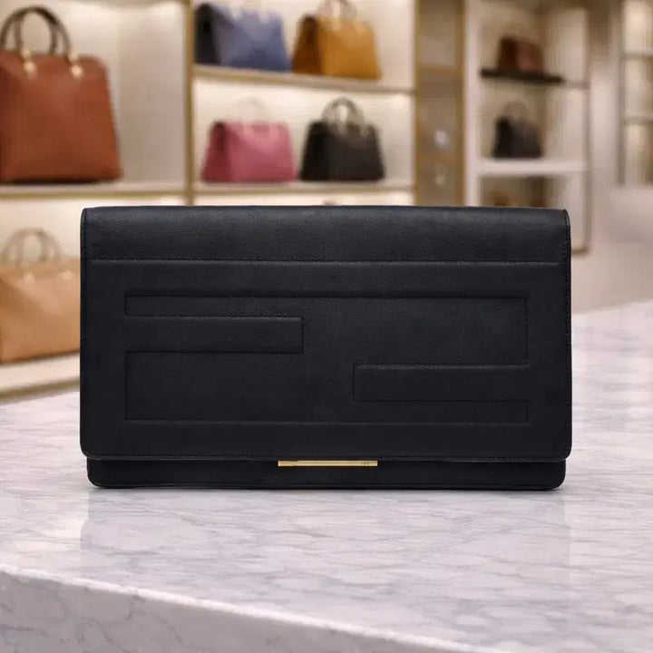 [BUNJANG] Fendi FF Logo Flap Bifold Clutch / [S급] 펜디 FF 로고 플랩 바이폴드 클러치 판매합니다!!!