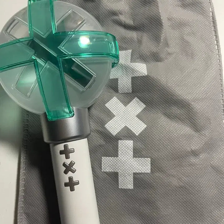 [BUNJANG] TXT Official Light Stick / 투바투 응원봉 팝니다