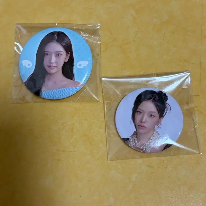 [BUNJANG] IVE Yujin Show What I Am Pin Badge / 아이브 유진 show what I am 핀뱃지 핀버튼 뱃지