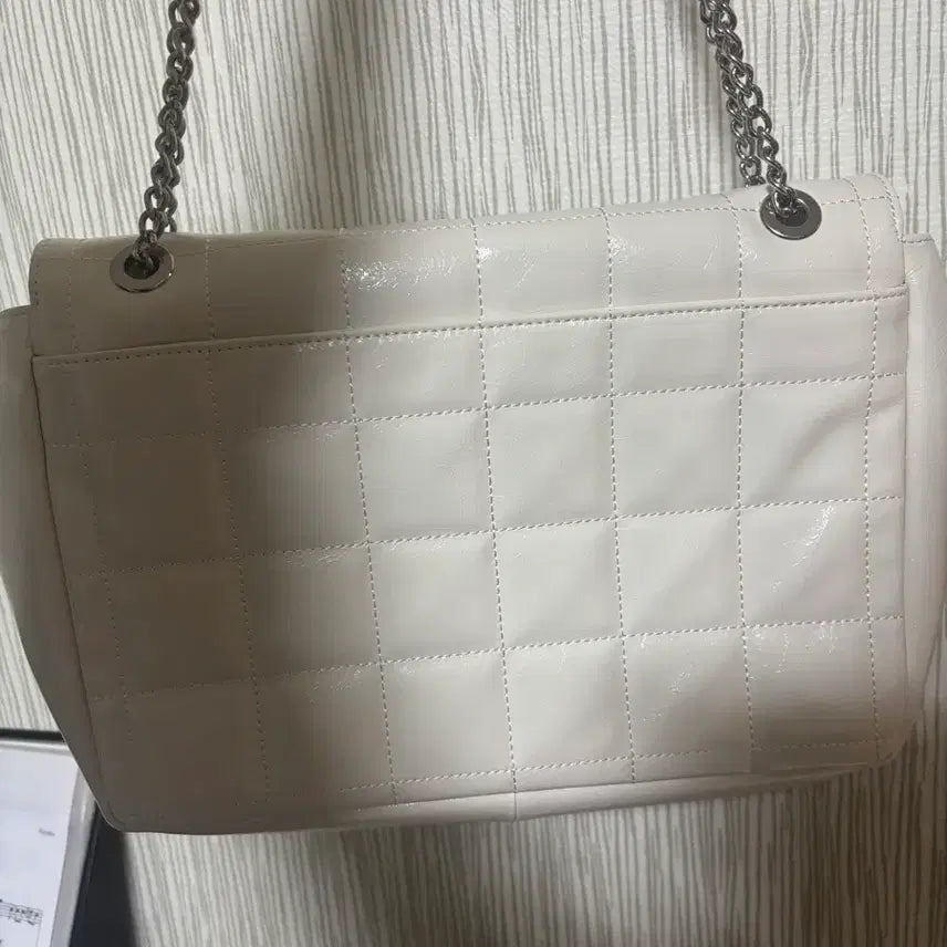 [BUNJANG] OSTKAKA Knut Quilting Chain Bag Ivory / 오스트카카 크누트 퀼팅 체인백 아이보리