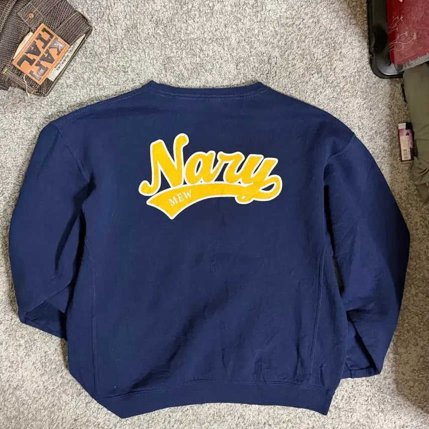 [BUNJANG] Russell Athletic Navy Sweatshirt / 러셀 스웻셔츠 made in Honduras