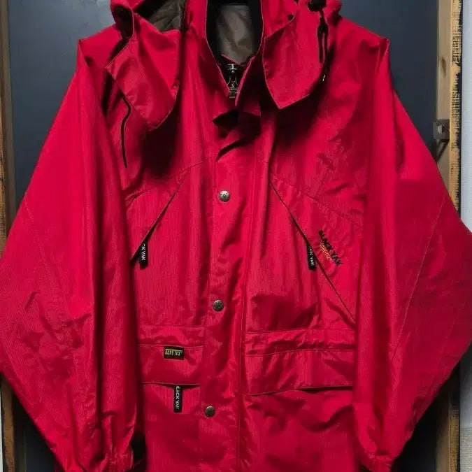 [SOLD OUT] 100)블랙야크 고어텍스 레드 바람막이