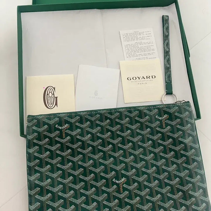 [BUNJANG] Goyard Green Clutch MM with Key Ring / 고야드 그린 클러치mm 키고링까지