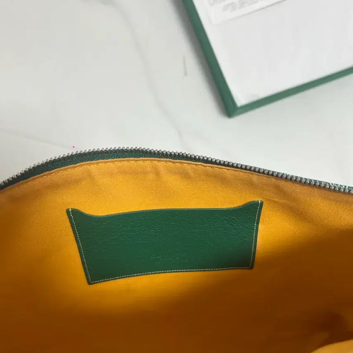 [BUNJANG] Goyard Green Clutch MM with Key Ring / 고야드 그린 클러치mm 키고링까지