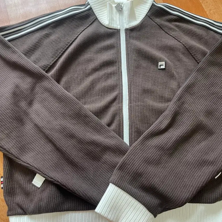 [BUNJANG] Fila 1911 Knit Track Top / 26ss 휠라 1911 니트 트랙탑 (레드벨벳 슬기님 착용)