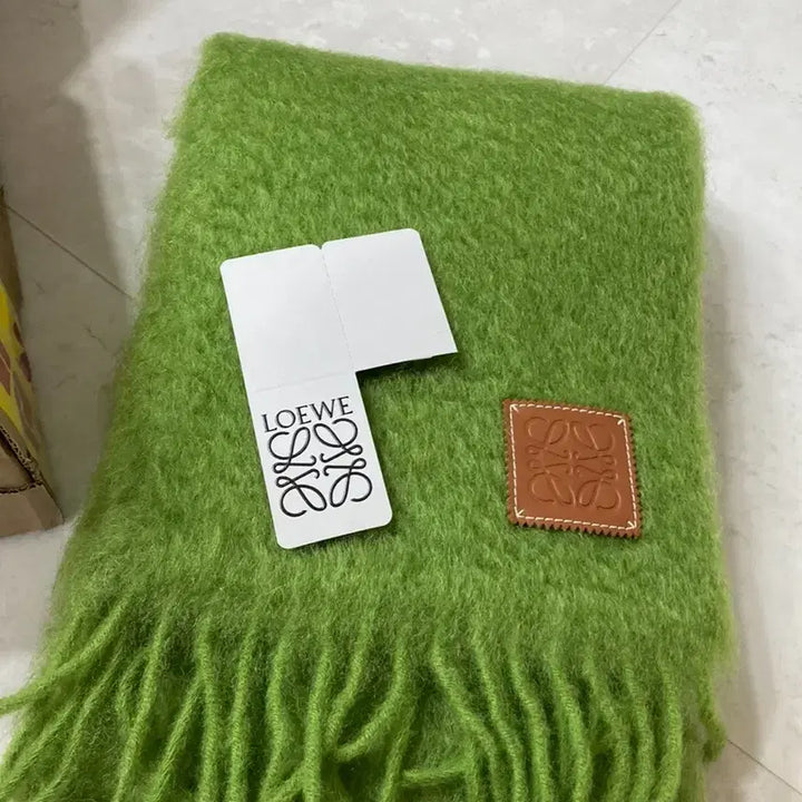 [BUNJANG] Loewe Mohair Muffler Green / 로에베 모헤어 머플러 그린 (시즌컬러)