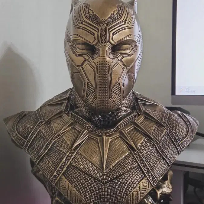 [BUNJANG] Black Panther Large Bust Figure / 블랙팬서 대형 흉상 피규어