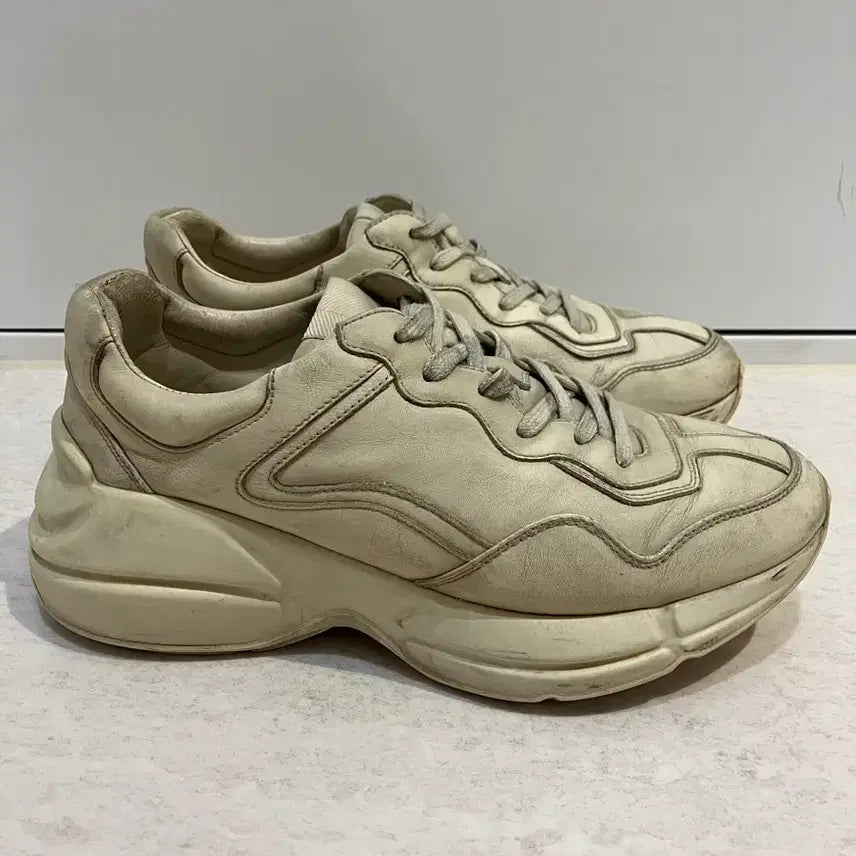 [BUNJANG] Gucci Dirty Rhyton Sneakers (Size 37) / 구찌 더티 라이톤 스니커즈 37