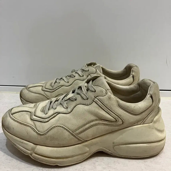[BUNJANG] Gucci Dirty Rhyton Sneakers (Size 37) / 구찌 더티 라이톤 스니커즈 37