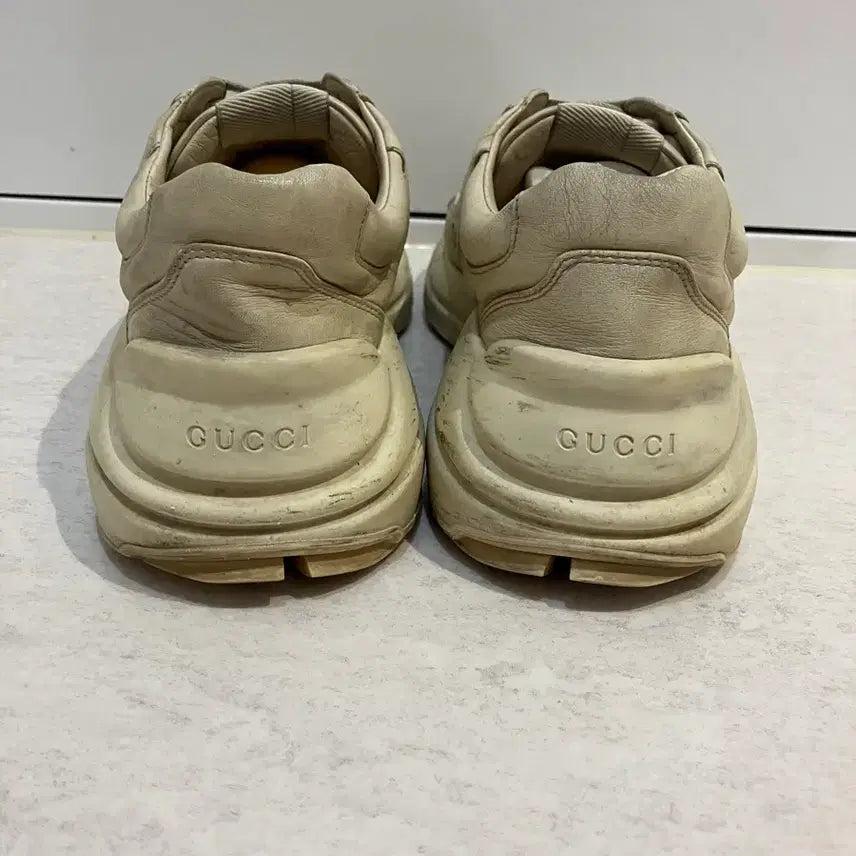 [BUNJANG] Gucci Dirty Rhyton Sneakers (Size 37) / 구찌 더티 라이톤 스니커즈 37