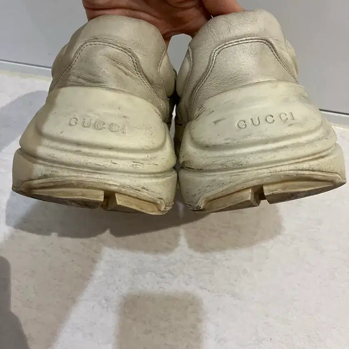 [BUNJANG] Gucci Dirty Rhyton Sneakers (Size 37) / 구찌 더티 라이톤 스니커즈 37