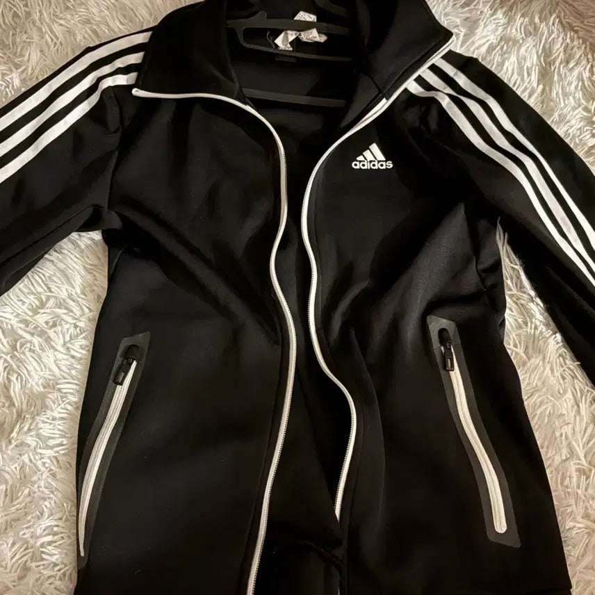 [BUNJANG] Adidas Three-Stripe Training Zip-Up Jacket Black / 아디다스 져지 삼선 트레이닝 져지 집업 블랙