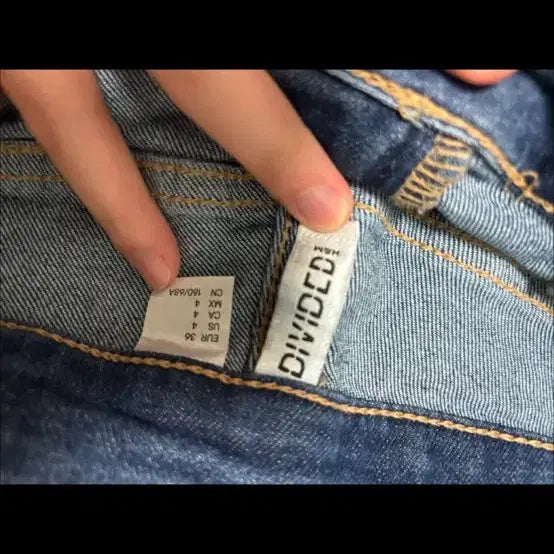 [BUNJANG] H&amp;M Low-Rise Bootcut Jeans / H&amp;M 로우라이즈 부츠컷 36