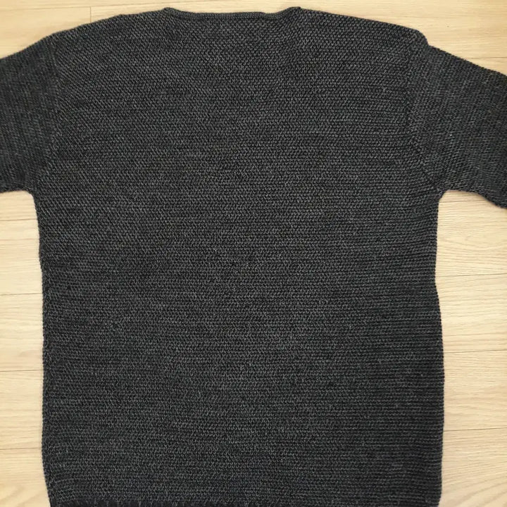[BUNJANG] TORONTO ROXX V-Neck Knit Sweater (L) / 니트 브이넥 (L)