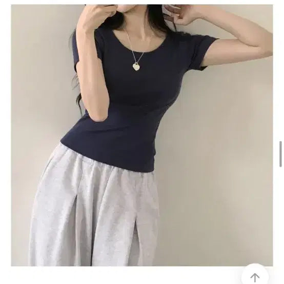 [BUNJANG] Basic U-Neck Navy Short Sleeve T-shirt / 베이직 U넥 반팔 티셔츠 네이비