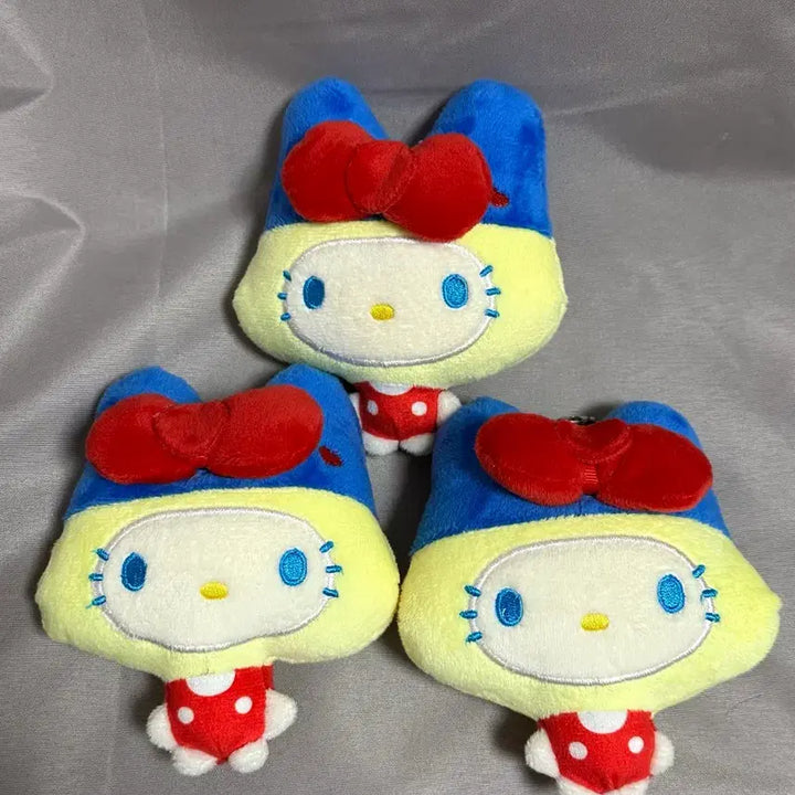 [BUNJANG] Hello Kitty Tamagotchi Keychain / 다마고치 헬로키티 키링