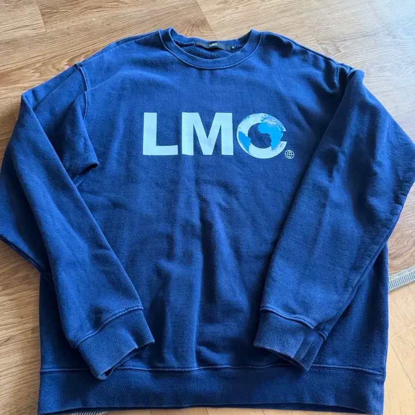 [BUNJANG] LMC Navy Crewneck Sweatshirt / 엘엠씨 맨투맨