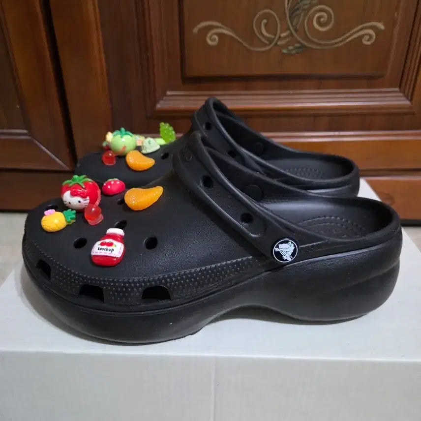 [BUNJANG] Crocs Classic Platform Clog (Size 240) Shoes / 크록스 클래식 플랫폼 클로그 240