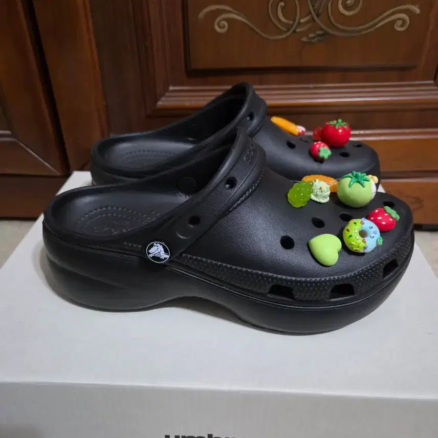 [BUNJANG] Crocs Classic Platform Clog (Size 240) Shoes / 크록스 클래식 플랫폼 클로그 240
