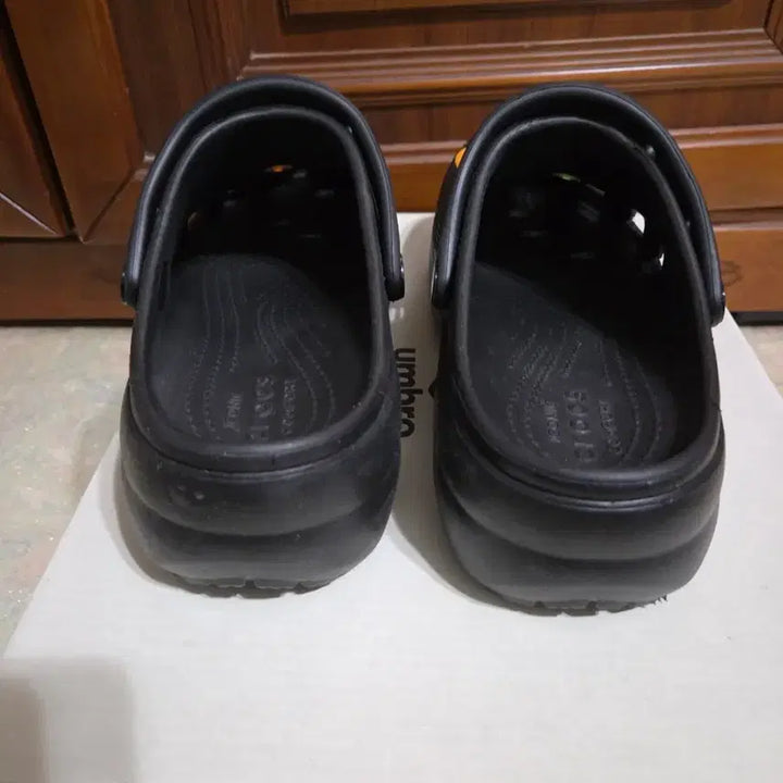 [BUNJANG] Crocs Classic Platform Clog (Size 240) Shoes / 크록스 클래식 플랫폼 클로그 240