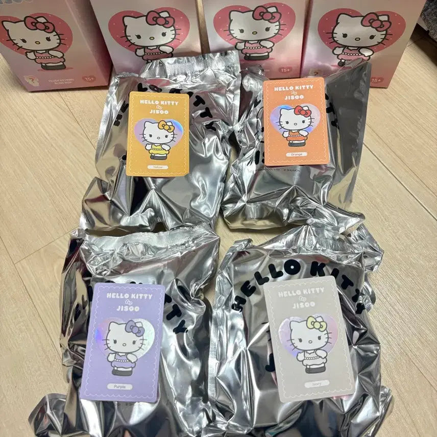 [BUNJANG] Hello Kitty Jisoo Plush Keyring / 정가이하 헬로키티 지수 플러시 키링(아이보리,옐로우,퍼플,오렌지)