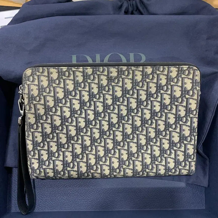 [BUNJANG] Dior Oblique Jacquard A4 Clutch / 디올 오블리크 자카드 A4