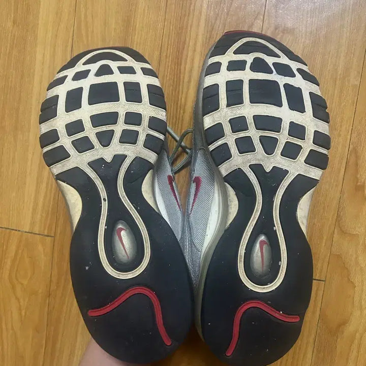 [BUNJANG] Nike Air Max 97 Silver Sneakers (US 9.5) / 급전 나이키 에어맥스 97 실버 (275)