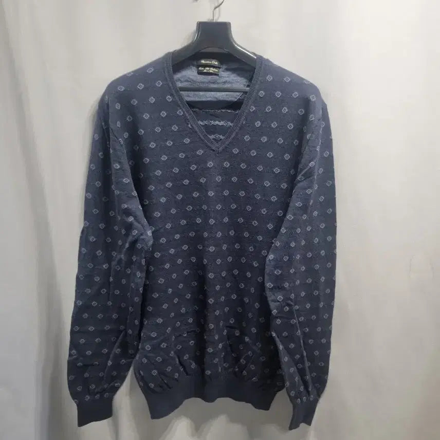 [BUNJANG] Massimo Dutti V-Neck Pattern Knit / Massimo Dutti 브이넥 패턴 니트