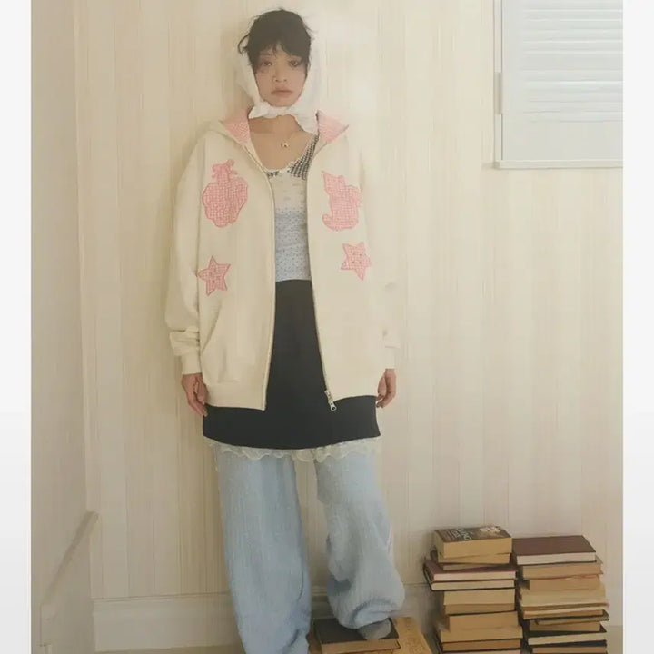[BUNJANG] Sakari Check Patch Hoodie Cream / 샤키리 shakiri 키링 체크 패치 후디 크림