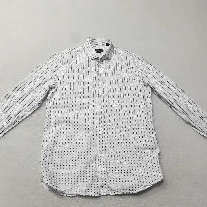 [SOLD OUT] 존바바토스 화이트 도트 긴팔 셔츠 100