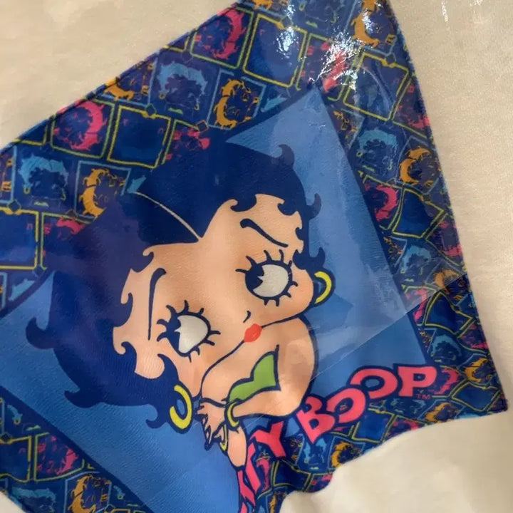 [BUNJANG] Betty Boop Ivory Character Sweatshirt / 베티붑 캐릭터 아이보리 맨투맨