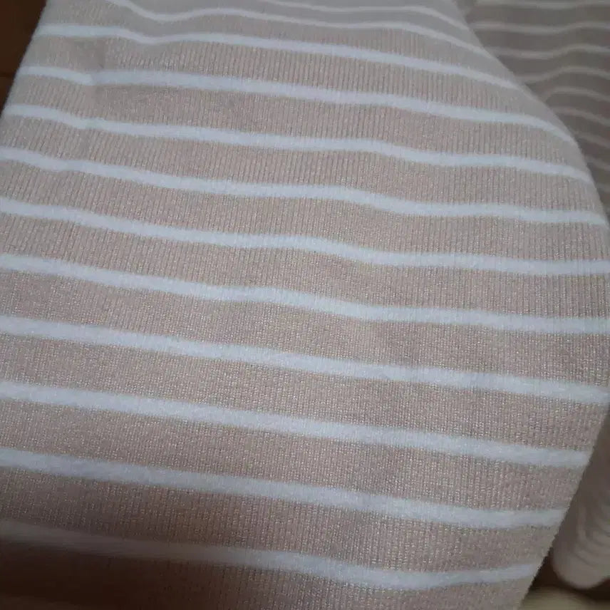 [BUNJANG] Striped Beige Turtleneck Long Sleeve T-shirt / 기모 긴팔티 반폴라티 목폴라티