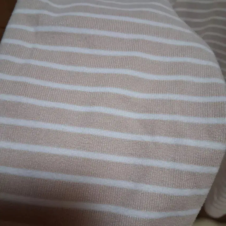 [BUNJANG] Striped Beige Turtleneck Long Sleeve T-shirt / 기모 긴팔티 반폴라티 목폴라티