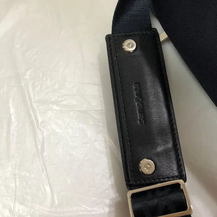[BUNJANG] Samsonite Duffel Bag Crossbody / 샘소나이트 더플백 크로스백@9920