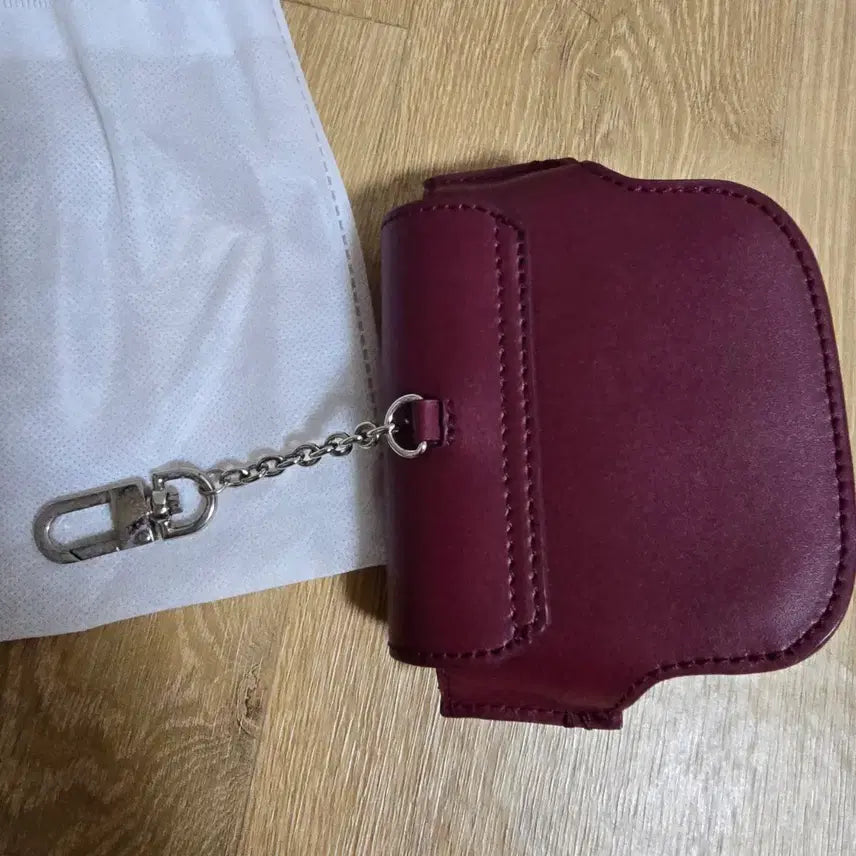 [BUNJANG] AKTA Burgundy Mini Keyring Bag / AKTA 버건디 미니 키링백