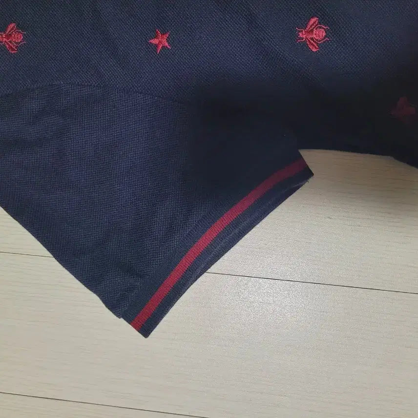 [BUNJANG] Gucci Bee Polo Shirt / [M]구찌 꿀벌 카라티셔츠