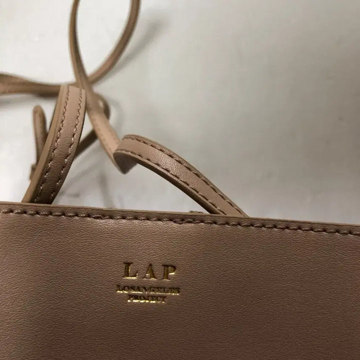 [BUNJANG] LAP Crossbody Bag / LAP 크로스백@9971