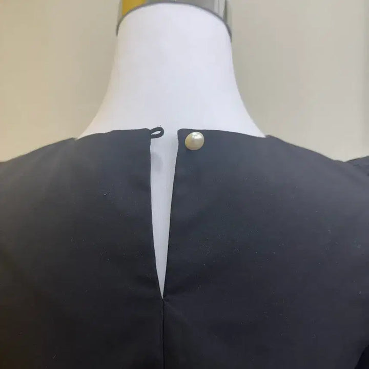 [BUNJANG] BLOOD MOOD Shirred Puff Blouse / BLOOD MOOD 셔링 퍼프 블라우스 블랙 크롭 블라우스/하객룩