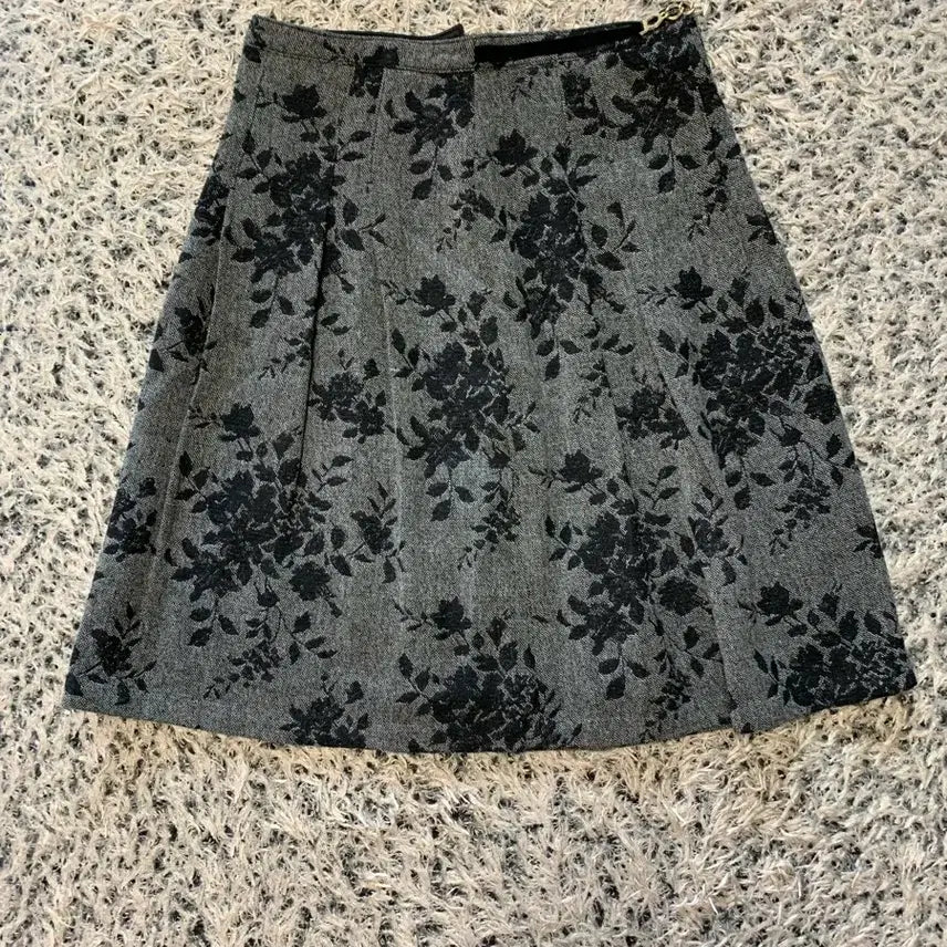 [BUNJANG] Chatelaine Flower Pattern Skirt / 샤트렌 플라워 패턴 스커트 77 사이즈