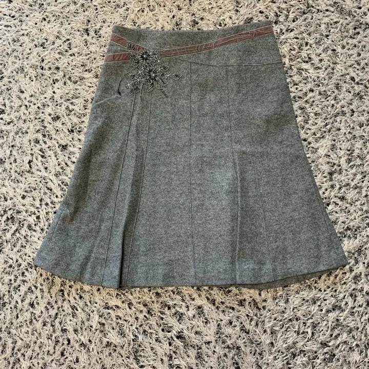[BUNJANG] Emcee Gray Wool Skirt (Size 77) / emcee 회색 모직 스커트 77 사이즈