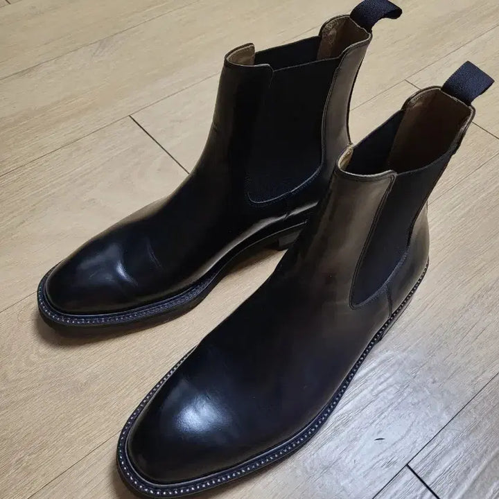 [BUNJANG] Banana Fit Chelsea Boots Black 255 Size / 레더 첼시부츠 255사이즈