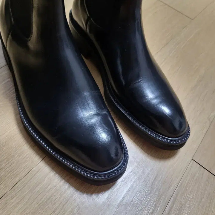 [BUNJANG] Banana Fit Chelsea Boots Black 255 Size / 레더 첼시부츠 255사이즈