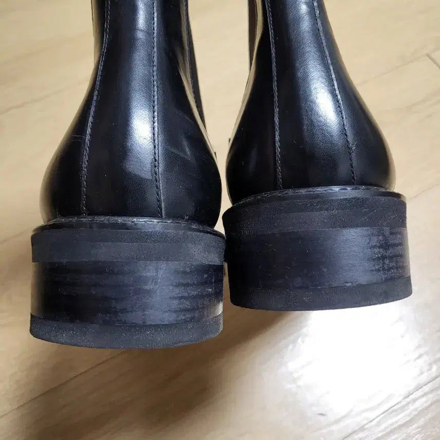 [BUNJANG] Banana Fit Chelsea Boots Black 255 Size / 레더 첼시부츠 255사이즈