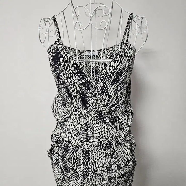 [BUNJANG] Parker Jumpsuit / Parker jumpsuit 미국브랜드 파커 점프수트 원피스