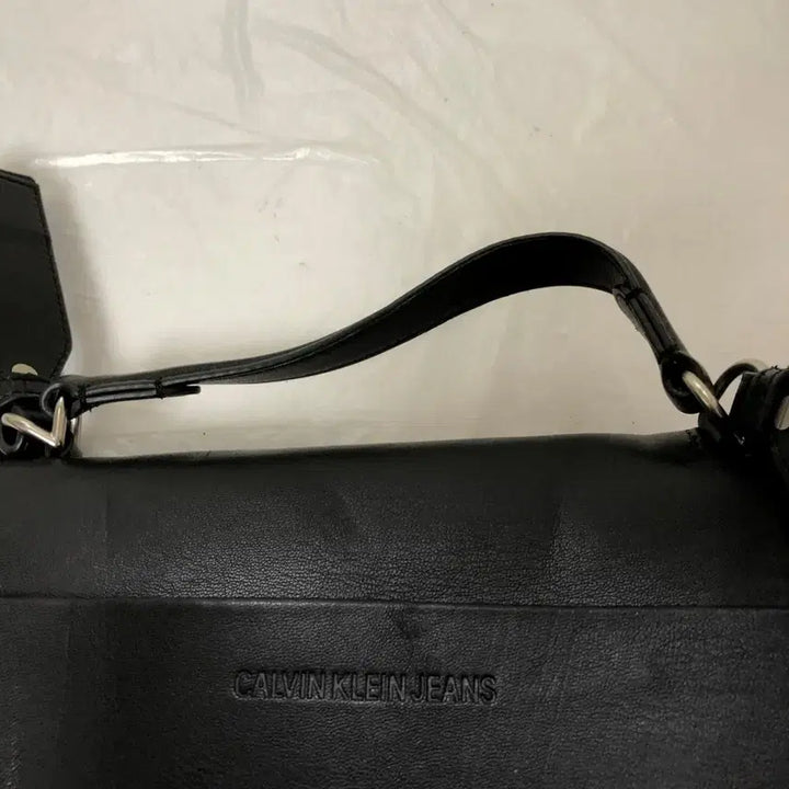[SOLD OUT] 캘빈클라인 크로스백@9916