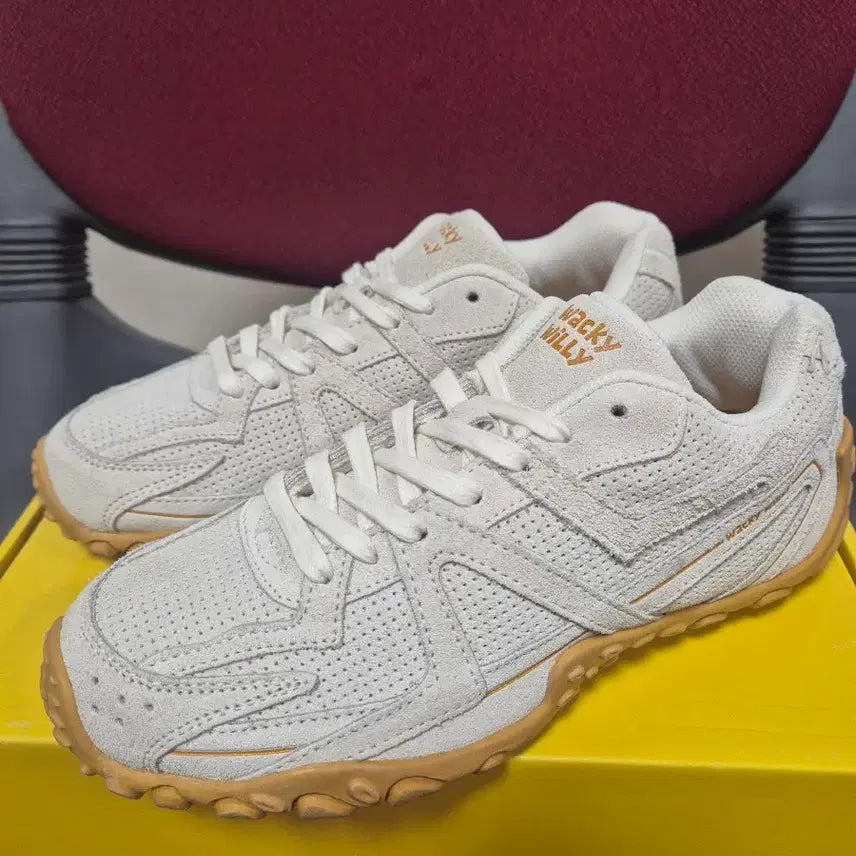 [BUNJANG] Wacky Willy Ecru Sneakers / 와키윌리 에쿠르