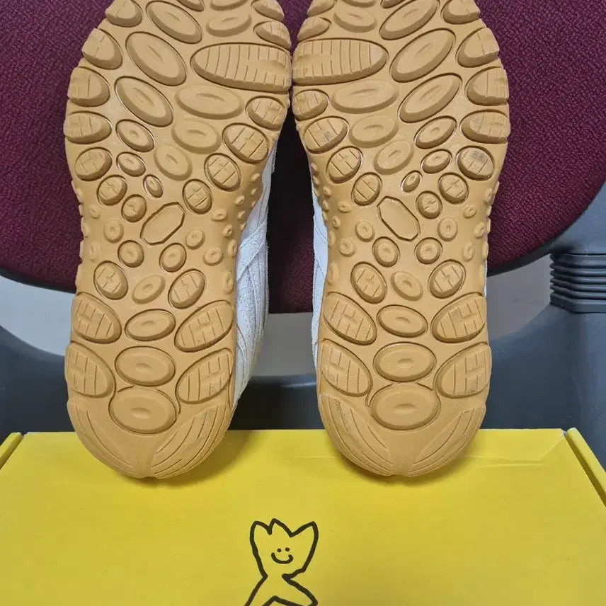 [BUNJANG] Wacky Willy Ecru Sneakers / 와키윌리 에쿠르