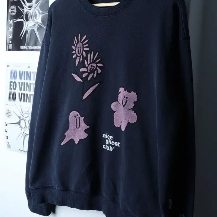 [BUNJANG] Nice Ghost Club Sweatshirt Navy / (L-XL) 나이스고스트클럽 맨투맨 티셔츠 작은사용감 네이비-17751