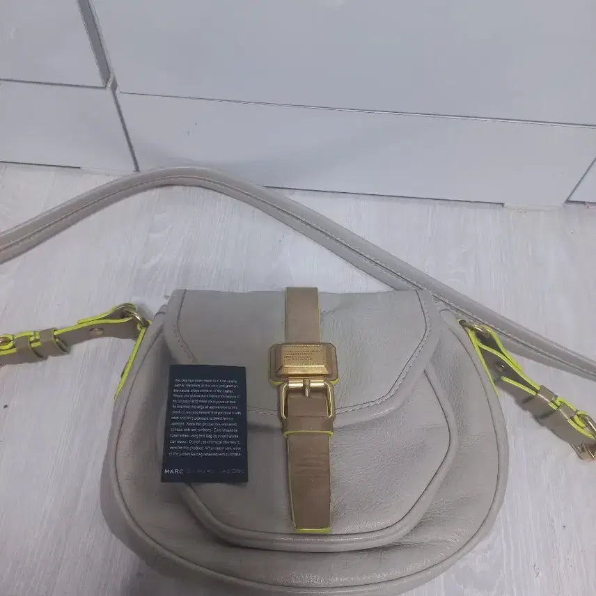 [SOLD OUT] 마크제이콥스 정품. 가죽 크로스백